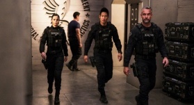 S. W. A. T.: Спецназ города ангелов 3 сезон 12 серия S. W. A. T.: Спецназ города ангелов 3 сезон 12 серия