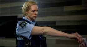 Вершина озера 2 сезон 5 серия Вершина озера 2 сезон 5 серия