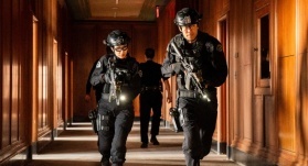 S. W. A. T.: Спецназ города ангелов 7 сезон 10 серия S. W. A. T.: Спецназ города ангелов 7 сезон 10 серия