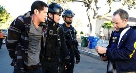 S. W. A. T.: Спецназ города ангелов 13 серия S. W. A. T.: Спецназ города ангелов 13 серия